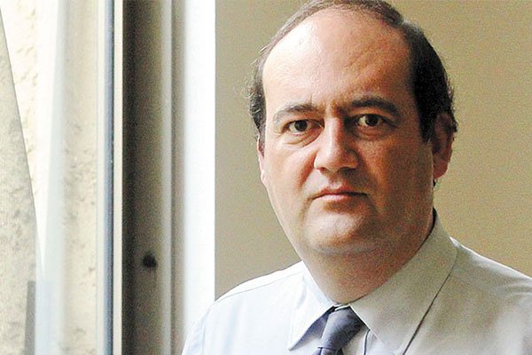 Abogado constitucionalista delinea argumentos que llevará al TC para defender proyecto de 40 horas