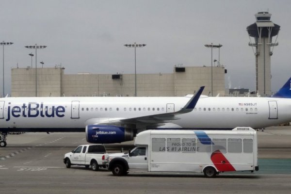 Jetblue y Aeronex anuncian acuerdo de servicios de carga aérea con foco en oferta low cost