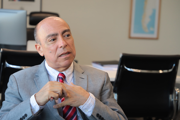 José Venegas, secretario ejecutivo de la Comisión Nacional de Energía (CNE). Foto: Rodolfo Jara