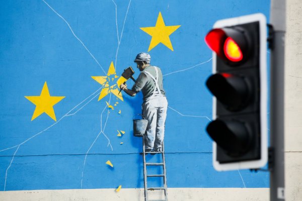 <p>Bloomberg</p>