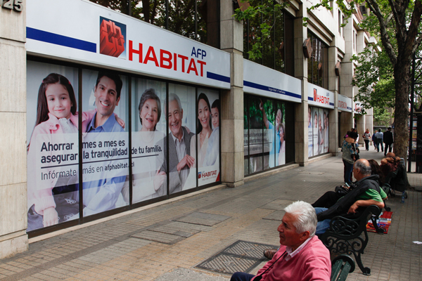 AFP Habitat tiene operaciones en Chile, Perú y ahora va por Colombia. Foto: Patricio Valenzuela