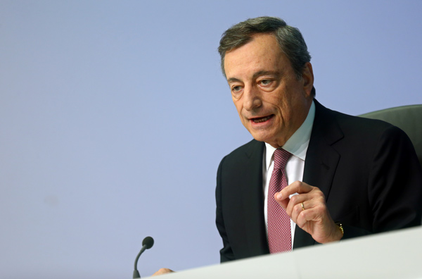 BCE se suma a la ola de estímulo monetario y le pide a los gobiernos que actúen