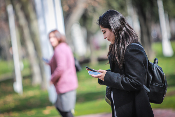 La portabilidad numérica permite a los usuarios de telefonía cambiarse de compañía con su número. Foto: Rodolfo Jara