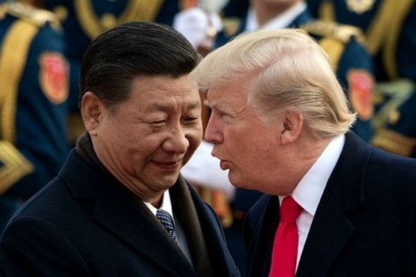 Respiro en la guerra comercial: Trump aceptaría acuerdo transitorio y China retira aranceles al cerdo y la soya