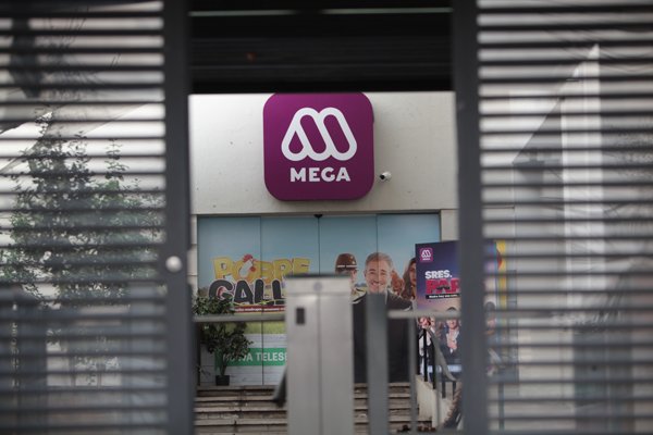 Canales de televisión con mejores números a junio: Mega sube casi 30% utilidades y otros reducen pérdidas