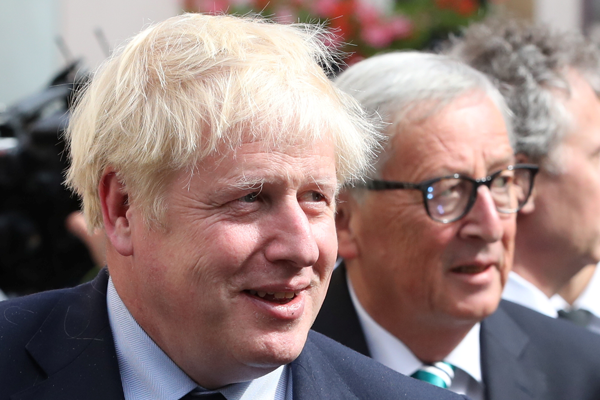 Boris Johnson no logra avances para definir el futuro del Brexit en reunión en Bruselas