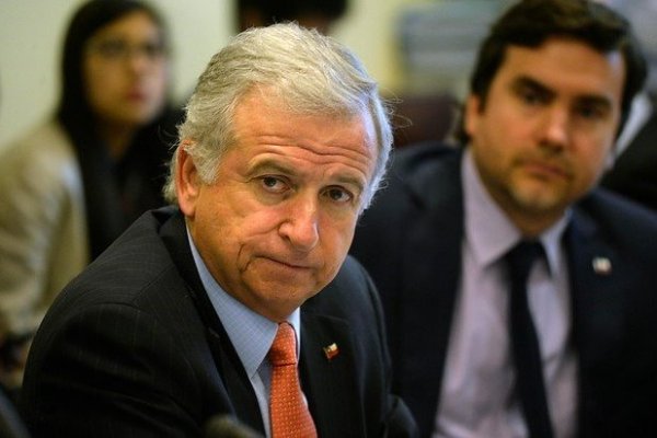 Ministro de Hacienda reconoció que "no es una buena noticia para Chile". Foto: Agencia Uno.