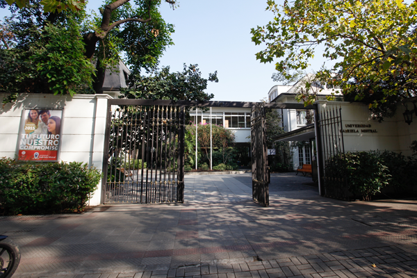 Inmobiliaria Paz afina proyecto de uso mixto en terreno de la Universidad Gabriela Mistral