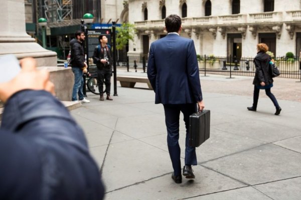 <p>Bloomberg</p>