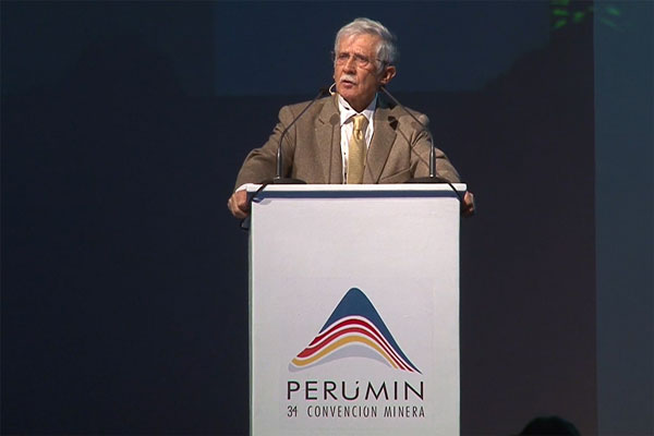 Nelson Pizarro expuso el 17 de septiembre en una cumbre minera en Arequipa sobre la minería y sus desafíos.