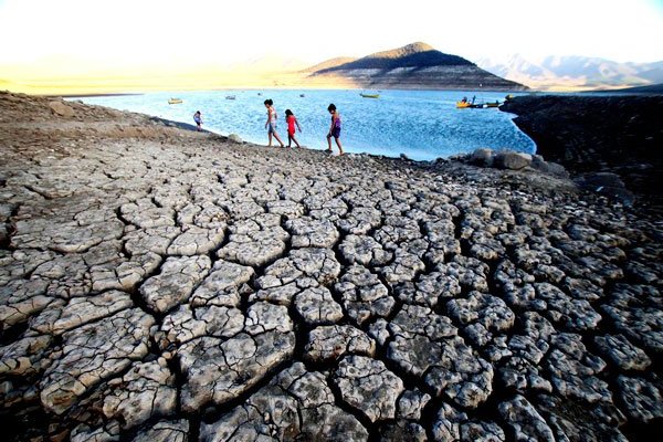 Crisis hídrica: ¿subir o no la tarifa del agua potable para racionalizar su consumo?