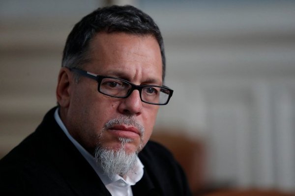 Lagos Weber acusó que el gobierno "no puede dejar de rehenes a los adultos mayores" para aprobar reforma tributaria
