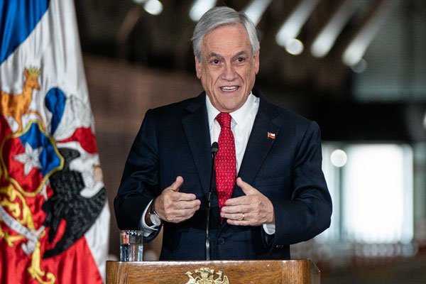 Presidente Piñera convoca a empresarios a cita en La Moneda