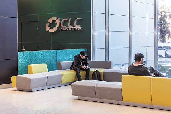 Clínica Las Condes tiene su mejor jornada en casi dos años en la bolsa tras OPA de Cecilia Karlezi