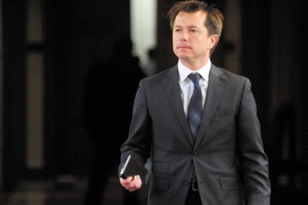 Salaberry renuncia pero afirma que defenderá su inocencia y espera volver al gobierno