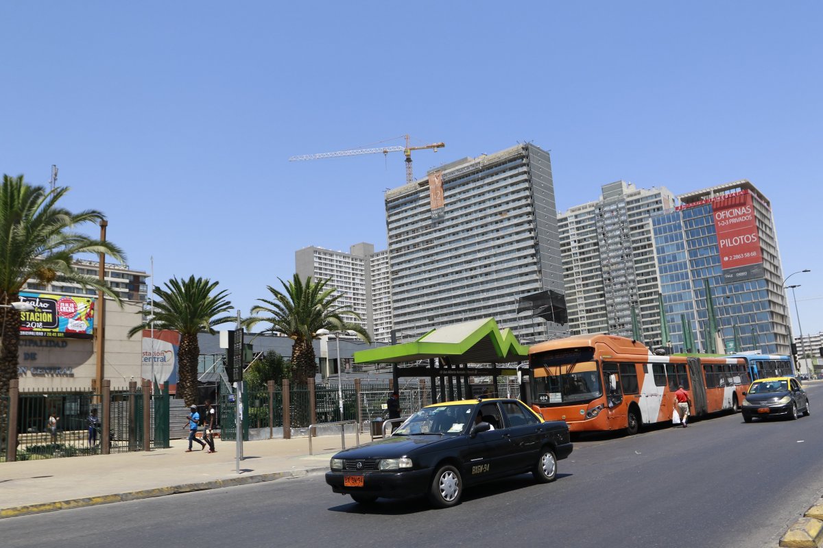 <p>Pese a decreto del Minvu, permisos de edificación invalidados seguirán con dicho estatus en Estación Central</p>