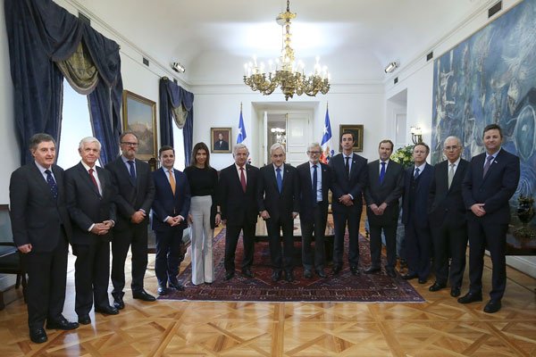 Los ministros de Hacienda, Economía y Energía participaron de la cita en La Moneda.