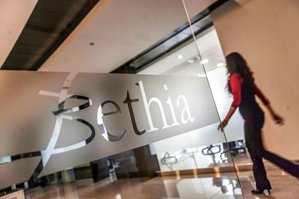 0,2% de Falabella vendió Bethia
