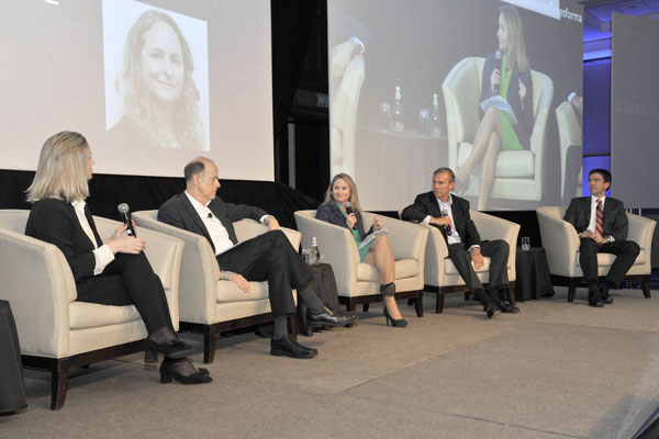 Marily Lüders, Daniel Fernández, Andrea Tokman, Fernando de Peña y Matías Verdugo.