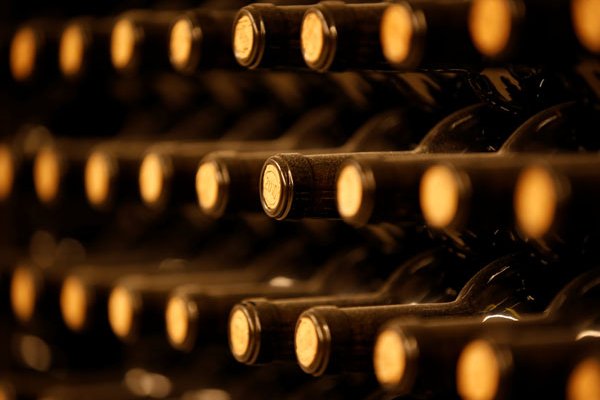 ¿Buenas noticias para Chile? Francia estima que aranceles al vino abren la puerta a otros productores