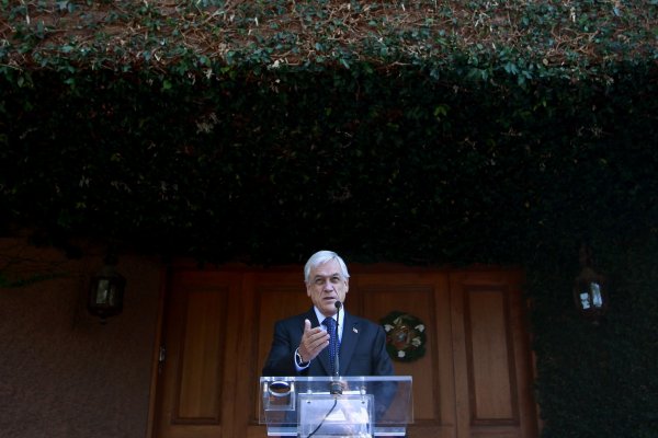 Piñera advierte que la mitad de los proyectos de desaladoras paralizaron ante dichos de declarar esa agua como de uso público