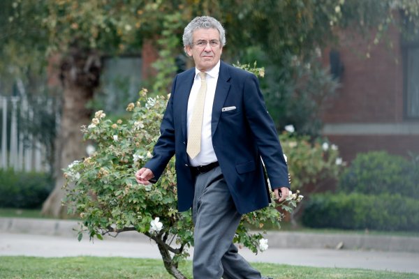 <p>Leonidas Vial deja el directorio de Inmobiliaria Estadio Colo Colo</p>