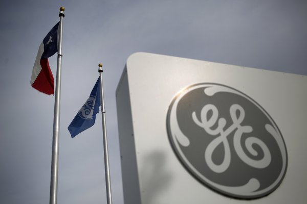General Electric congela beneficios de pensiones a 20 mil trabajadores para reducir déficit