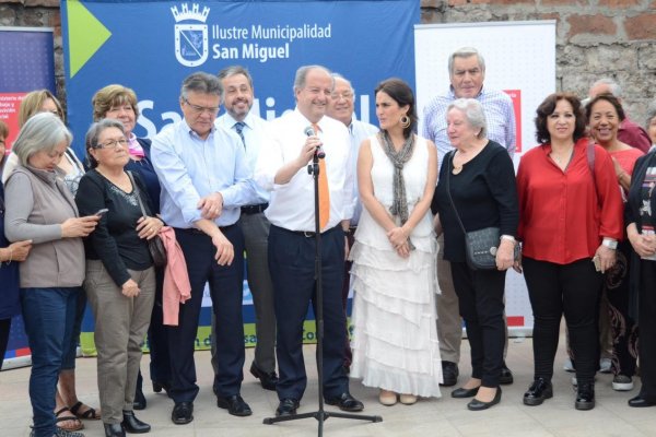 Monckeberg se abre a analizar retiro de fondos previsionales