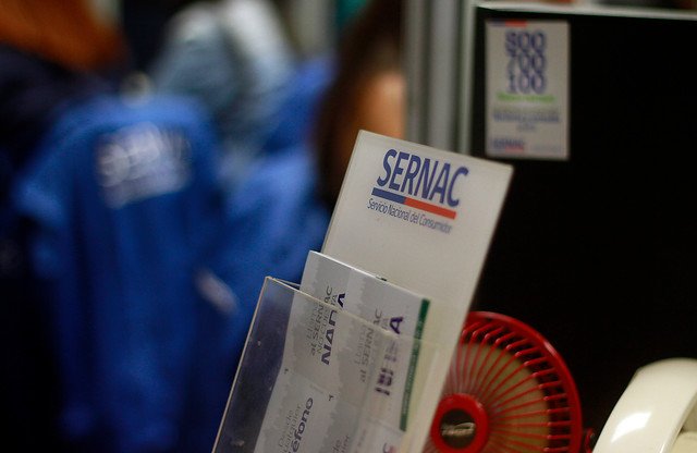 <p>Sernac oficia a Essbio por compensaciones incompletas y la sanitaria asegura que informó al organismo de la metodología</p>