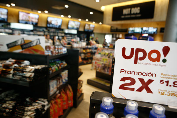 Tiendas de conveniencia en bencineras se verían beneficiadas por el auge en la electromovilidad