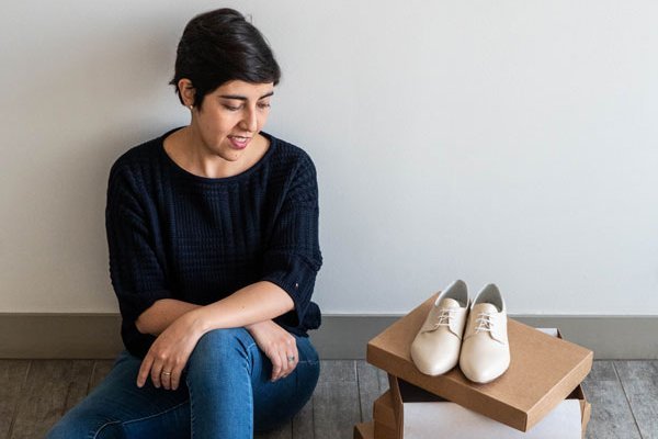 “Cuando empecé tuve que tocar varias puertas y me tomó tiempo aprender”, dijo Carolina Urrutia, fundadora de 27 Shoes.