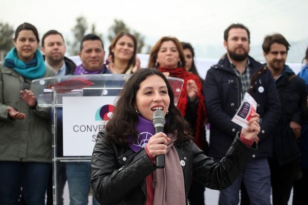 Frente Amplio dice que no aprobará proyecto que congela alza de tarifas mientras no se deponga el Estado de Emergencia