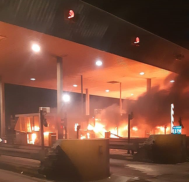 <p>Cortes intermitentes y destrozos marcan el estado de las rutas tras movilizaciones del fin de semana</p>