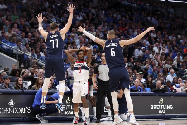 Pence tacha a la NBA de "filial de la China autoritaria" y critica a Nike