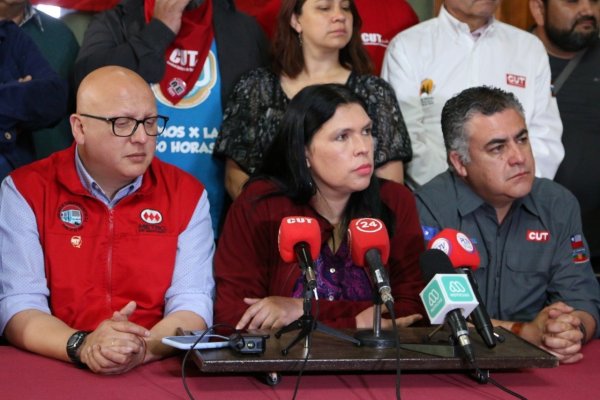 <p>CUT emplaza al empresariado y exige aumento por ley de salario mínimo a $500 mil</p>