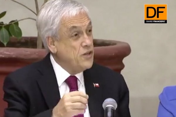 <p>Ahora en DF: Piñera firma y envía proyecto para el alza de pensiones</p>