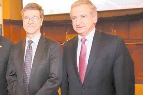 <p>¿Qué hacer tras las manifestaciones de Hong Kong, París y Santiago? Los consejos que entrega Jeffrey Sachs</p>