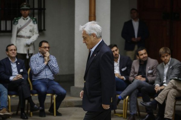 El mundo político reacciona al cambio de gabinete anunciado por Piñera