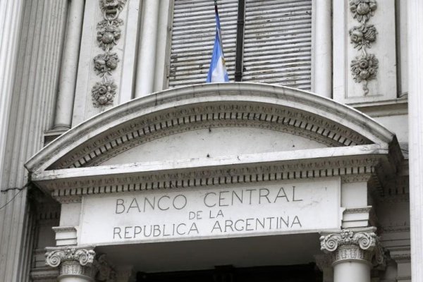 Banco central de Argentina endurece el cepo: solo se podrá comprar un máximo de US$ 200 mensuales