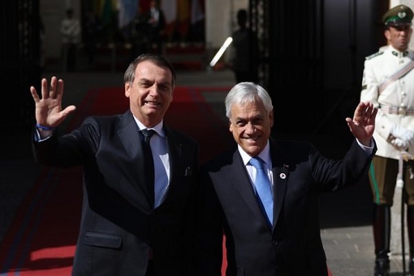 Bolsonaro amenaza cancelar licencia de Globo por vincularlo a asesinato de activista