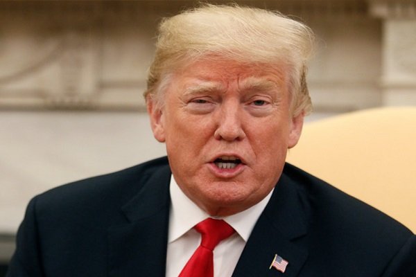 Trump acusa injerencia externa en las protestas en Chile