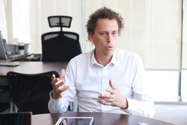 Claudio Seebach: “La elite ha vivido una creciente desconexión de la realidad”