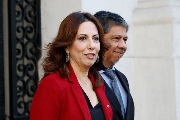 Presidente solicita "renuncia inmediata" a subsecretaria Alejandra Bravo tras ser acusada de cohecho