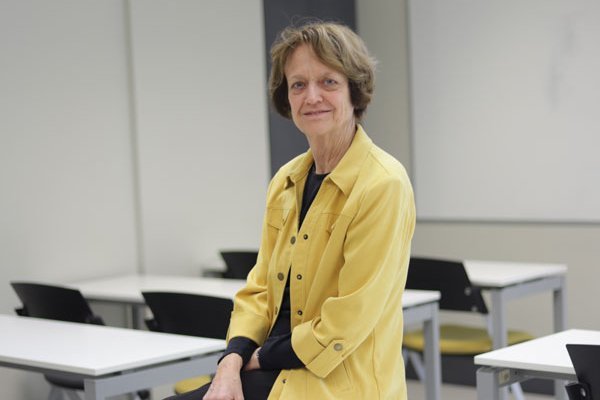 Barbara Stalling: “Algunos piensan que son puros temas políticos. Yo voy más por el lado social-económico”