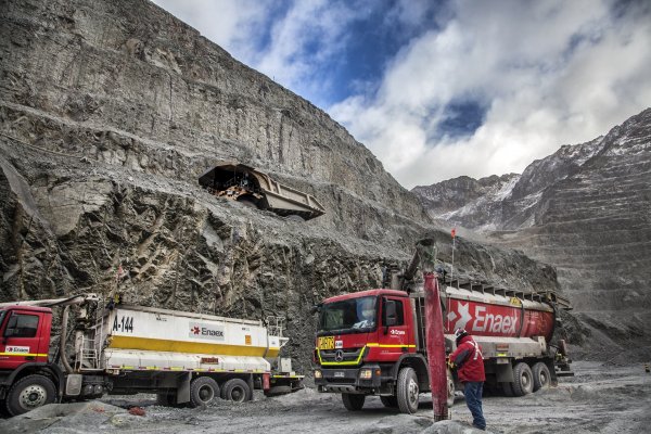 <p>Enaex firma acuerdo con sudafricana Sasol e ingresa como socio controlador en su división de explosivos y fragmentacion de roca</p>