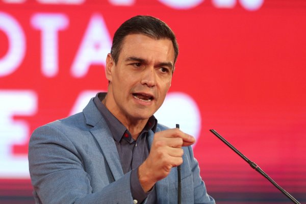 Bruselas pide a Sánchez formar gobierno rápidamente aunque cree que "no será fácil"