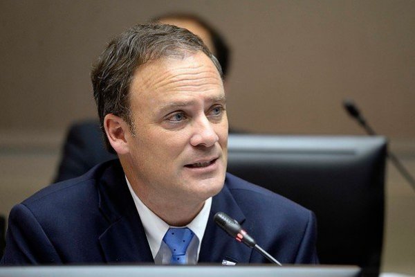 Constitución: ministro Ward valora lo realizado por el gobierno de Bachelet en materia de cabildos