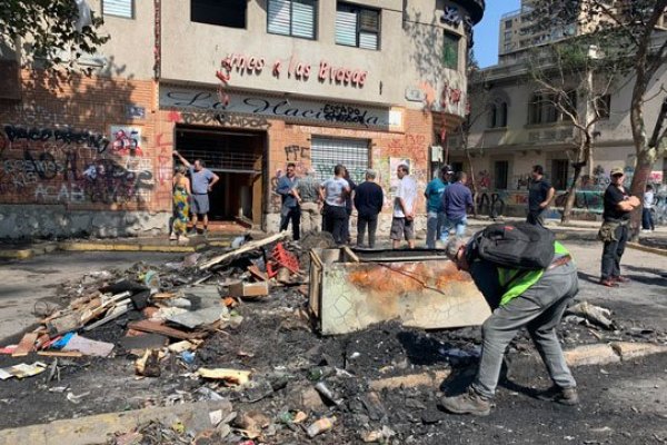 El difícil despertar de La Hacienda Gaucha tras saqueos e incendios en Plaza Baquedano