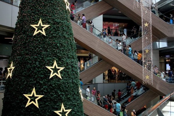 Contrataciones laborales navideñas podrían bajar en más de 20% por conflicto social