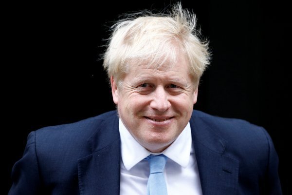 Boris Johnson congela recortes de impuestos a las empresas en plena campaña electoral